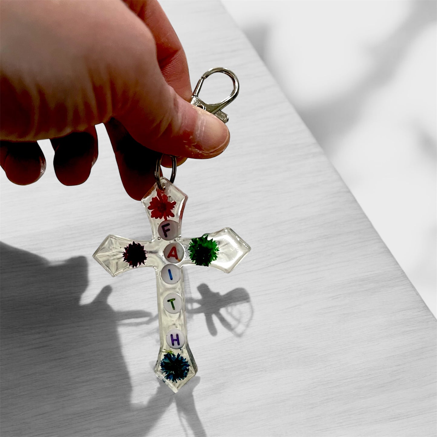 Handmade Resin Cross Keychain Collection - Faith Hope Love Dried Flower Christian Keychains - Inspirational Religious Gift Set