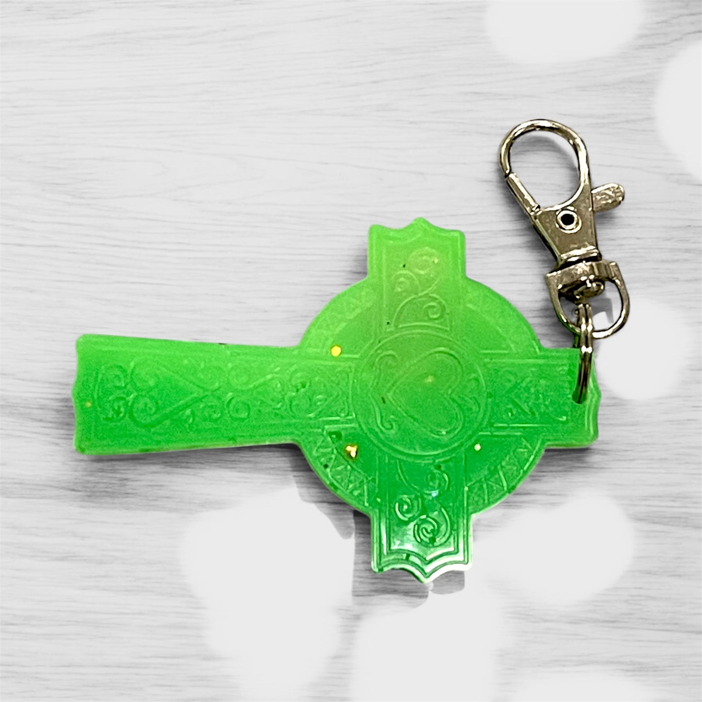 Handmade Glow in the Dark Cross Keychain | Faith Hope Love Resin Cross | Christian Gift | Religious Jewelry | Luminous Prayer Keychain